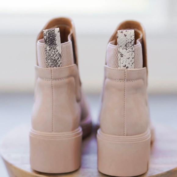 Rennet Booties - Picture 8 of 10